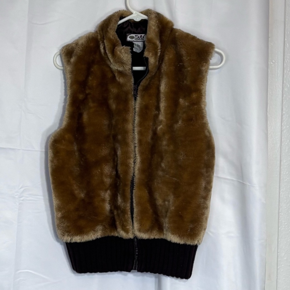 Vintage Y2K Faux Fur Zip Vest Tiara International Brown Plush Sz L, fits s/m